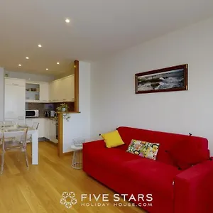 Zhara Five Stars Holiday House - Generale Appartement